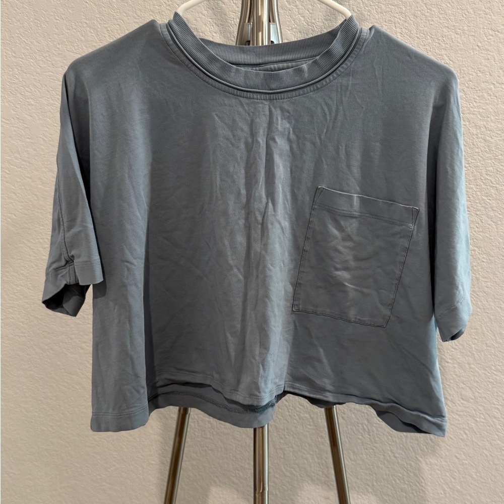 Lululemon check the box crop shirt